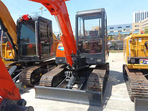 Excavatrice moyenne Doosan DH55 5,5 tonnes, équipement multifonction d'occasion, moteur Doosan, poids opérationnel de 5 tonnes, capacité de la benne de 3 m - Product Image 3