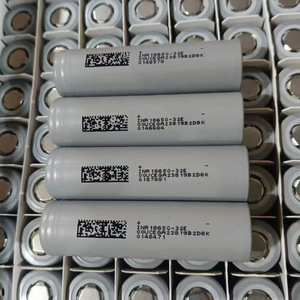 แบตเตอรี่ลิเธียมไอออนแบบชาร์จได้ 18650 3.7v กำลังสูง ได้รับการรับรองมาตรฐาน IEC CCC 3c Inr Icr ความจุ 3000mah 2600mah - Product Image 4