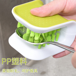 U Shape Knife <b>Brush</b> Green Nylon Soft Bristles <b>For</b> Cutlery <b>Cleaning</b> - Product Image 1
