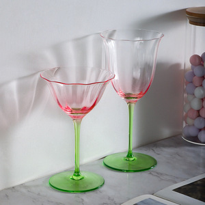 Verres à vin uniques de luxe faits à la main <span class=keywords><strong>en</strong></span> forme de fleur vintage antique flûte à <span class=keywords><strong>champagne</strong></span> verre à martini verres à vin coupé vert rose - Product Image 3