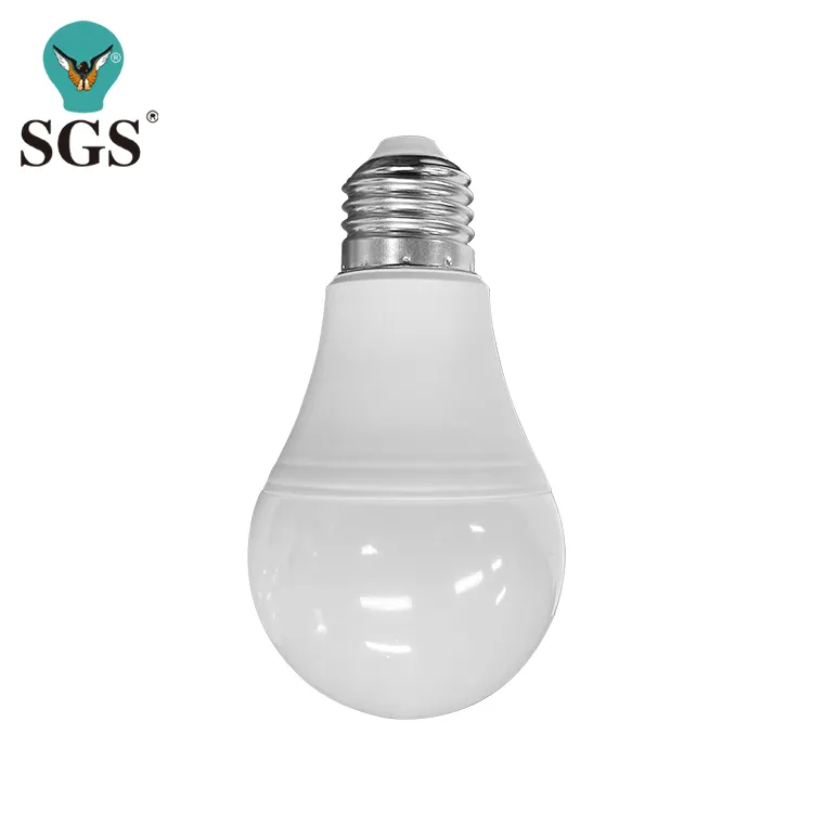 Dob B22 E27 5w 7w 9w 12w 15w 18w 20w Skd Peças de 1 ano de garantia Lâmpada LED Matéria-prima Luzes de lâmpada LED