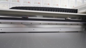 6090 Görsel Konumlandırma UV Flatbed Yazıcı 3 Kameralı Otomatik Hizalama İşçilikten Tasarruf Sağlayan Hızlı Baskı Makinesi Küçük Özel Siparişler İçin - Product Image 6