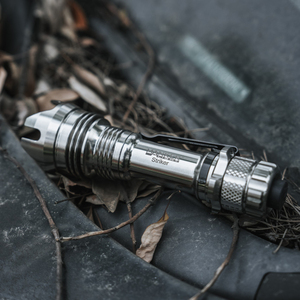 Manker Đèn Pin Chiến Thuật Bằng Titan Striker 2300LM 500 Mét Đèn Pin Sạc USB Type-C 18650 Đèn Pin - Product Image 6