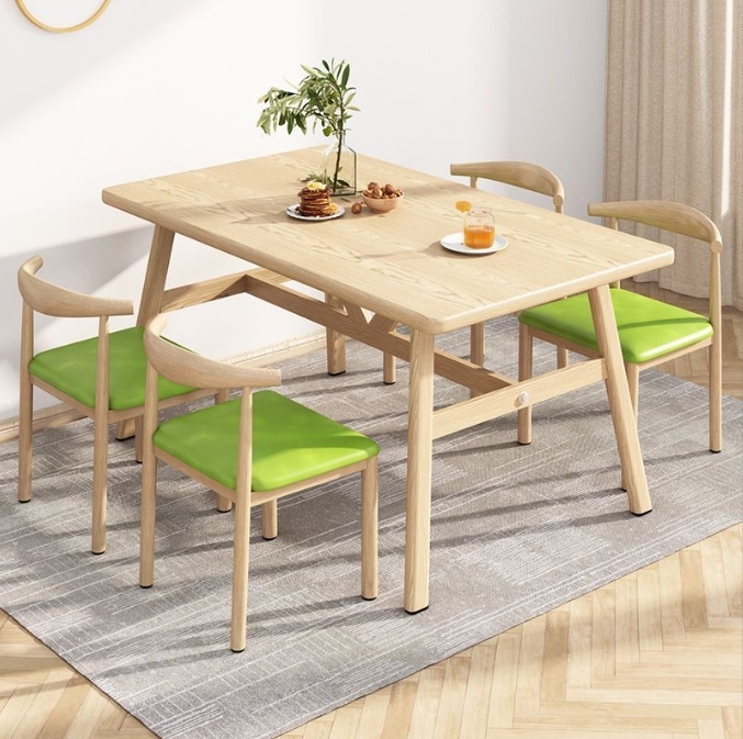 Table rectangulaire + 4 chaises