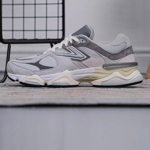 Chaussures de marche pour hommes et femmes, chaussures de sport de luxe personnalisées par des designers, chaussures de sport décontractées rétro antidérapantes pour l'extérieur - Product Image 1