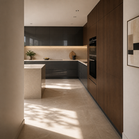 Meubles de cuisine sur mesure à finition ultra brillante avec îlot de rangement sans poignées et garde-manger pleine hauteur pour maisons modernes