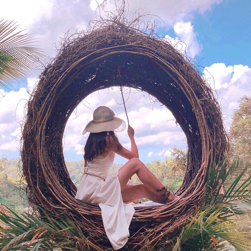 Nid d'oiseau hawaïen de 1,8 m (modèle au sol)