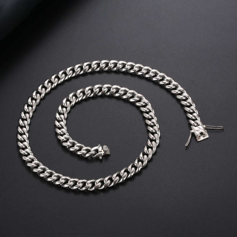 Collier de 8,0 mm de large, 52 cm de long et 8 mm de large