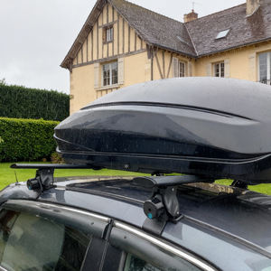 Boîte de toit de voiture en ABS de 400 L en gros - Coffre de rangement étanche avec serrure de sécurité pour SUV, idéal pour les voyages de <span class=keywords><strong>famille</strong></span> et le camping en <span class=keywords><strong>week</strong></span>-<span class=keywords><strong>end</strong></span> - Product Image 3