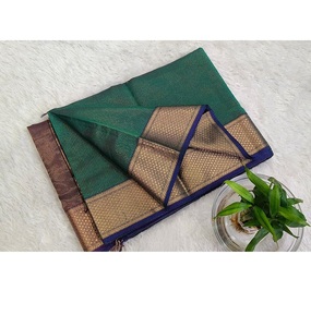 Sari Tradicional Maheshwari de Algodón y Seda Verde con Pequeños Cuadros y Borde Marrón y Azul, Elegante, Tejido a Mano, para Bodas y Fiestas - Product Image 4