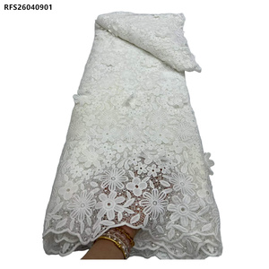 Tissu en dentelle <span class=keywords><strong>soluble</strong></span> dans l'eau brodé de fleurs, couleur unie, style nigérian, tissu en dentelle guipure africaine blanche - Product Image 1