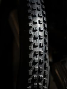 Llanta de <span class=keywords><strong>Bicicleta</strong></span> MAXXIS High Roller III Plegable Sin Cámara para DH 29x2.4 Neumático de Montaña para Descenso Hecho de Caucho Duradero - Product Image 3