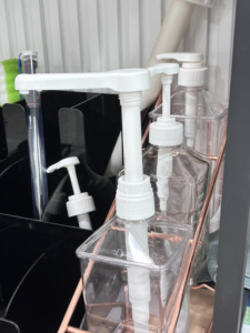 Fabrication 30cc <span class=keywords><strong>de</strong></span> pompe en plastique PP gallon <span class=keywords><strong>de</strong></span> qualité alimentaire 28/410 fournitures d'hôtel et <span class=keywords><strong>de</strong></span> restaurant pour distributeur <span class=keywords><strong>de</strong></span> sauce au miel et <span class=keywords><strong>de</strong></span> <span class=keywords><strong>sirop</strong></span> - Product Image 4