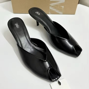 F1020 2025 Chaussures pour femmes, nouveau style, logo personnalisé, talons dorés pour banquets, sandales élégantes <span class=keywords><strong>bordeaux</strong></span> pour filles, pantoufles à talons, en stock - Product Image 5