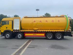Camion de transfert de boues et eaux usées Euro2-Euro6 Sinotruk 8x4 33000L, camion de pompage à jet, système à double pompe, conduite à gauche (LHD) et conduite à droite (RHD) - Product Image 3