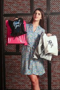 Bolsas de Compra de Plástico Reciclado con Asas Troqueladas Personalizadas, con Refuerzo Lateral, para Sushi y Regalos, Colores y Tamaños Personalizables, Reciclables - Product Image 6