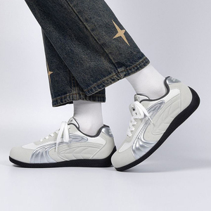 Zapatos Casuales de <span class=keywords><strong>Suela</strong></span> Suave Estilo Pareja para Hombre y <span class=keywords><strong>Mujer</strong></span>, Zapatos Deportivos Rojos de Verano, Zapatos Deportivos Retro Casuales de Carreras - Product Image 2
