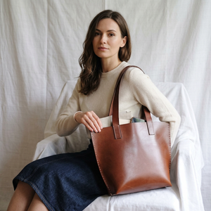 Sacs à main en cuir véritable tendance, accessoires pour filles, idées de cadeaux d'anniversaire, style vintage fait main de luxe, grande fermeture éclair - Product Image 1