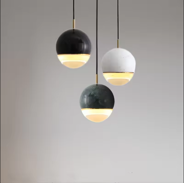 black/white/dark green