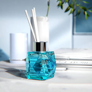 <strong>High</strong> <strong>Quality</strong> Matte Square or Round 50ml 80ml 100ml Empty Glass <strong>Reed</strong> <strong>Diffuser</strong> Bottle With Cork - Product Image 2