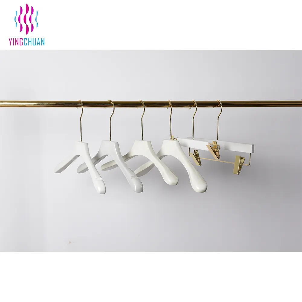 나무 옷걸이 무료 샘플 중국 제조 나무 옷걸이 의류 옷걸이 도매