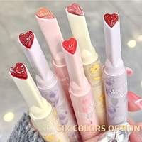Rouge à lèvres Tube en forme de coeur de marque privée en gros d'usine dans un brillant de maquillage dodu tasse antiadhésive brillant brillant à lèvres coloré