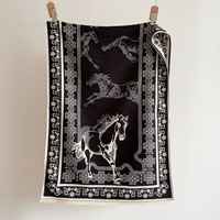 Écharpe en fausse fourrure cachemire à motif cheval pour femme, châle royal vintage épais et chaud avec pompons, vente en gros