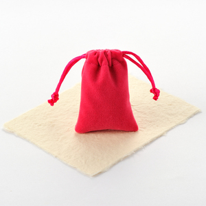GLAMPKG Custom Suede Soft Velvet Drawstring Jewelry Organizer Unique Design Small Jewellery Pouch Box with Logo Packaging - Product Image 3