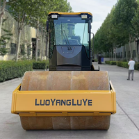 Compacteur hydraulique à tambour unique de 10 tonnes YSW210 avec moteur Changchai et roulement pour travaux de fondation, de sous-sol et de talus
