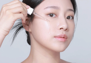 เซรั่มบำรุงผิวหน้า JMSolution ได้รับการรับรองจากสหภาพยุโรป ผสมไฮยาลูรอนิค แอซิด 3 ชนิด ช่วยเติมความชุ่มชื้น ฟื้นฟูผิว สูตรบางเบา ซึมซาบเร็ว - Product Image 5