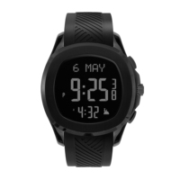 Montre numérique mondiale en acier inoxydable pour homme avec calendriers arabe/anglais, Hijri et Grégorien.
