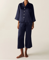 Ensemble de pyjama en satin pour femme, chemise à col cranté et pantalon large court à taille élastique, vêtements de nuit de luxe unis, couleur personnalisable