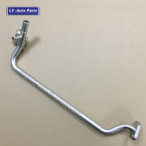 16268-75130 1626875130 <span class=keywords><strong>Tubo</strong></span> di bypass dell'<span class=keywords><strong>acqua</strong></span> del liquido di raffreddamento del <span class=keywords><strong>motore</strong></span> in metallo per TOYOTA Hiace, INNOVA, Tacoma - Product Image 1