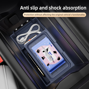 Protector de Silicona de Doble Capa para la Consola Central del Toyota RAV4, Organizador de Almacenamiento para el Reposabrazos, Protege el Interior del Vehículo - Product Image 4
