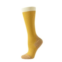 Chaussettes de sport à compression, nouvelles chaussettes de yoga d'été, antidérapantes, séchage rapide, absorbant la transpiration, anti-odeurs, chaussettes hautes pour jeunes femmes