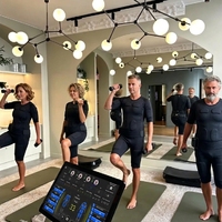 Combinaison d'entraînement EMS sans fil 1 à 5 pour usage commercial, entraînement intensif de 20 minutes pour salle de sport et studio, personnalisation du logo OEM