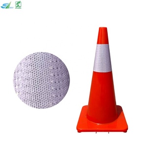 Cône de signalisation routière réfléchissant prismatique haute intensité en PVC rouge de 28 pouces (700 mm) pour la sécurité routière et la construction - Product Image 5