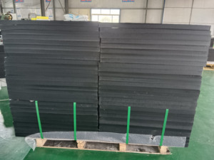 Feuilles de plastique UHMW noires 4x8-Résistance aux chocs élevée, plastique d'ingénierie de résistance à l'usure pour la fabrication, taille/couleur personnalisées - Product Image 4