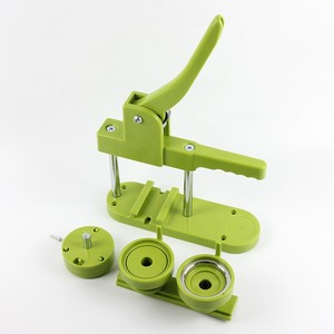 ABS Kunststoff Abzeichen Maschine DIY Pin Abzeichen Knopf Herstellung Presse Maschine - Product Image 6