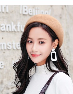 Herfst Winter Vintage Wollen Baret Voor Vrouwen Koreaanse Stijl Casual Kunstenaar Hoed Japanse Eenvoudige Baret <span class=keywords><strong>Trendy</strong></span> Winter Hoed Voor Meisjes