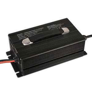 Chargeur de batterie LiFePO4 certifié CE pour voiturette de golf, scooter, vélo électrique avec 48V 30A 1638W - Product Image 3