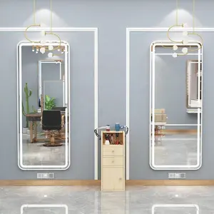 Disegni personalizzati specchio luminoso a Led intelligente montato a parete per specchietti per parrucchieri di bellezza della stazione di mobili del negozio di barbiere