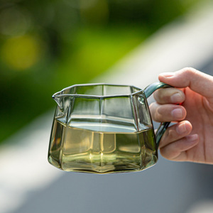 Octagonal Glass <b>Tea</b> Pitcher With Handle <b>Large</b> Capacity For Camping And <b>Tea</b> Serving - Product Image 1