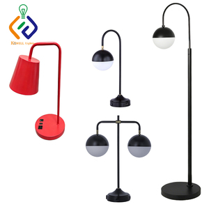 Lampe sur pied moderne en métal noir Super 8 Living Room Bedroom Hotel avec abat-jour en acrylique - Product Image 3