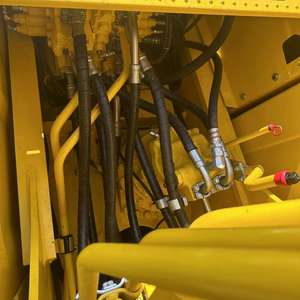 Excavatrice sur chenilles Komatsu PC210 d'occasion, à coût élevé, en bon état et à bas prix, bien entretenue, PC200,PC220,PC300,PC400 - Product Image 6