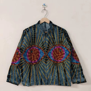 Veste en velours Suzani avec broderie oculaire et teinture nouée à la main, motif œil maléfique, pour l'hiver, style kimono - Product Image 1