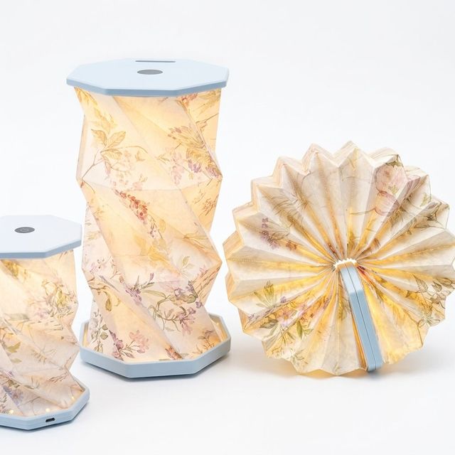 Christmas Design Foldable Paper Table Lamp Wireless Light Portable Accordion Lantern Holiday Décor & Gift Customizable Snowflake