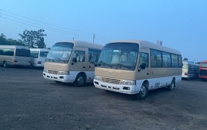 Mini posavasos de pasajeros diésel para autobús pequeño de 20 plazas usado 2TR a Yota Coaster Bus a la venta - Product Image 2