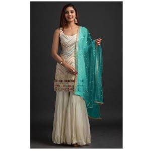 Traje Sharara de diseñador con Secuencia de bordado Traje paquistaní disponible a precio asequible de proveedor indio - Product Image 1