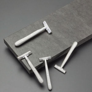 Çevre dostu özel tek kullanımlık jilet ve tıraş kremi seti seyahat ve otel kullanımı için paslanmaz çelik ikiz bıçak - Product Image 4